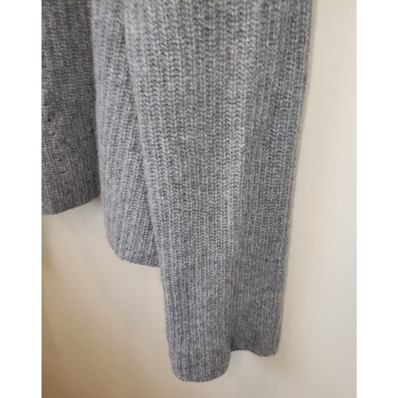 Skull Cashmere Womens Gray Long Sleeve Sweater Hood Size Medium Soft Comfort - Picture 5 of 9